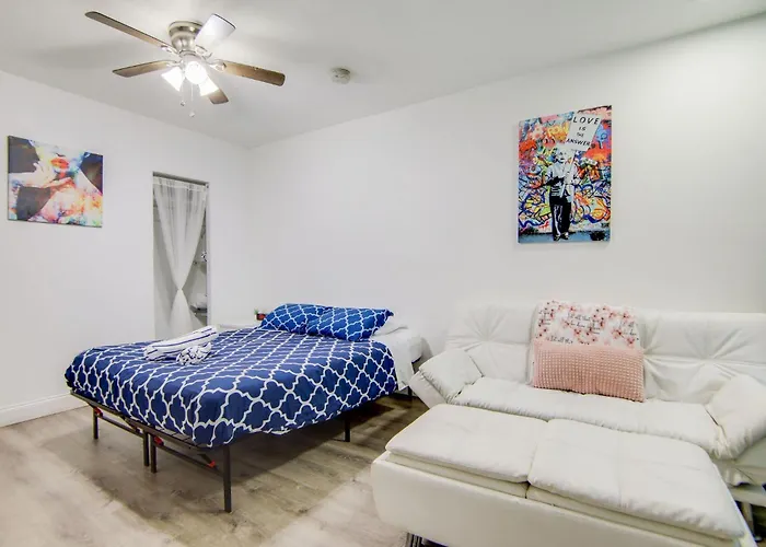 Super Beach Deal, Apt W/2 Queen Beds On Ocean Dr