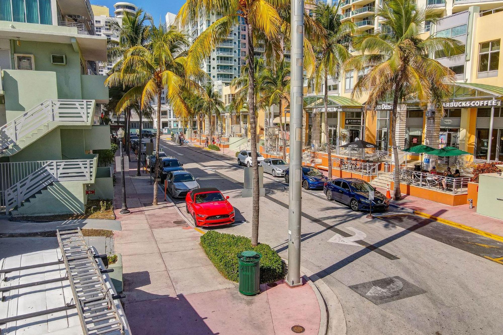 Apartment Super Deal, W/2 Queen Beds On Ocean Dr Miami Beach