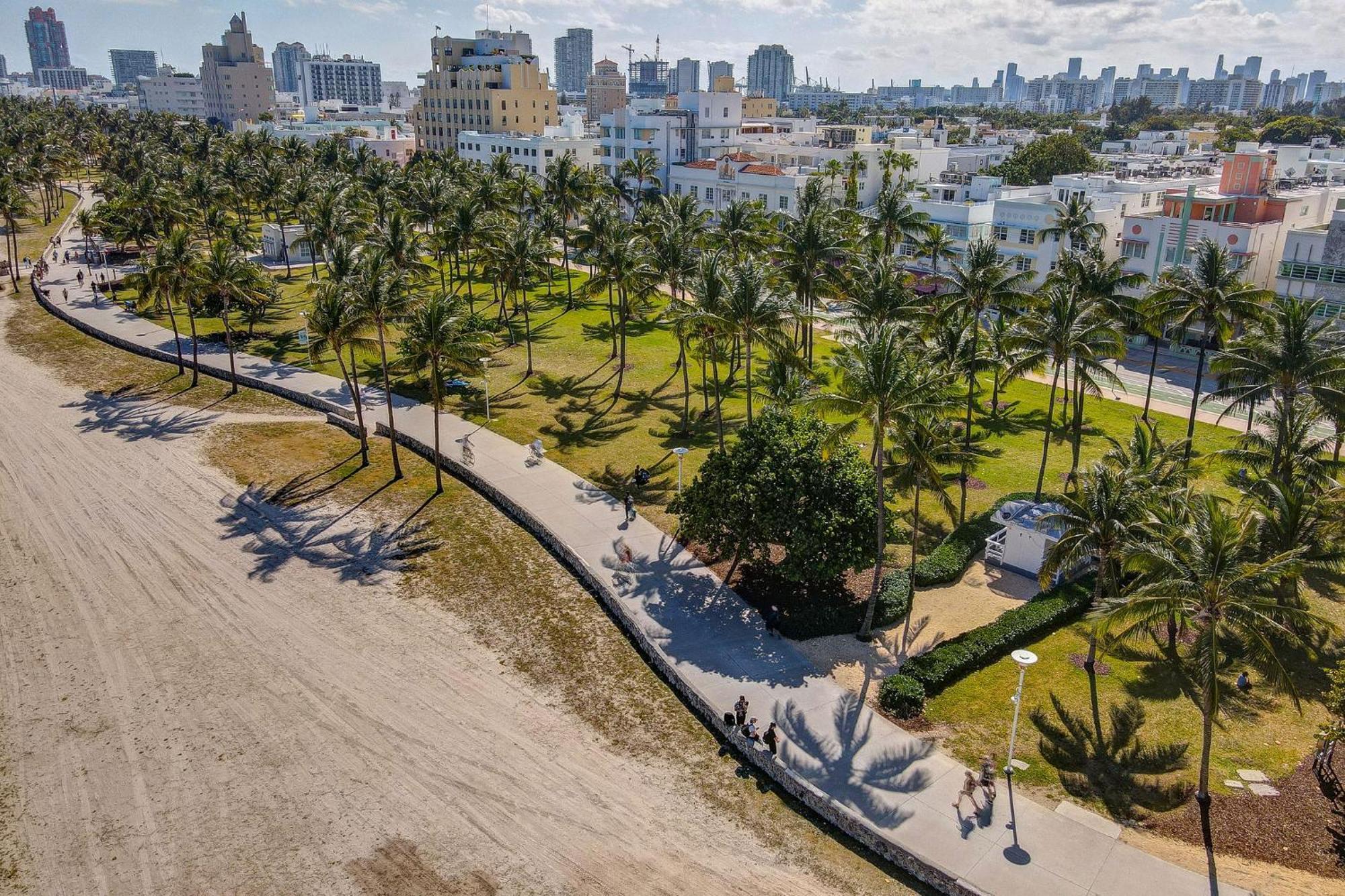 Apartment Super Deal, W/2 Queen Beds On Ocean Dr Miami Beach