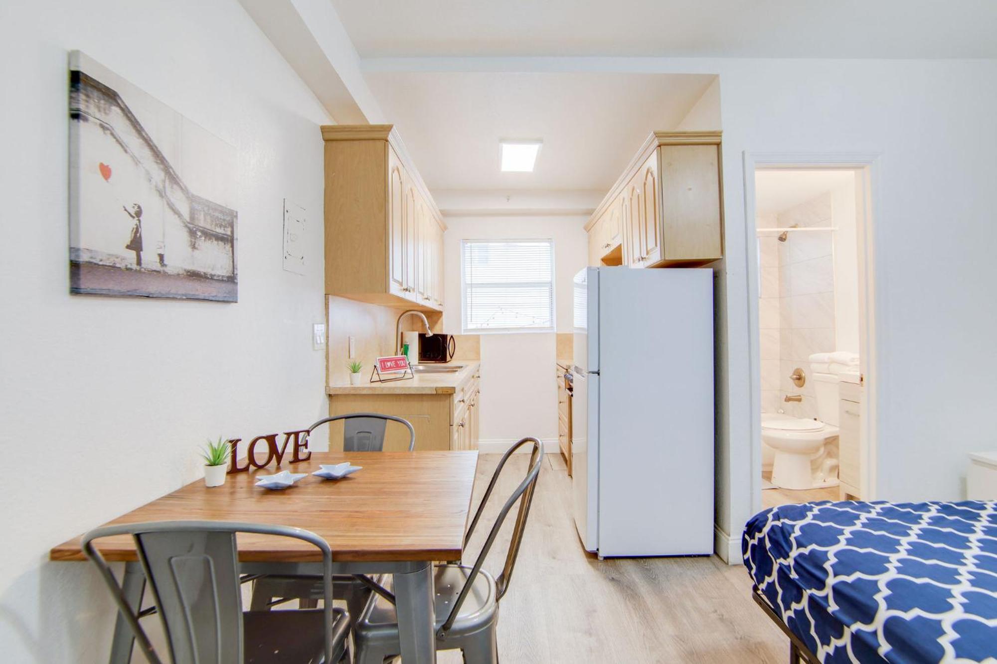 Super Deal, W/2 Queen Beds On Ocean Dr *